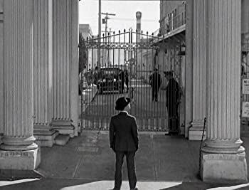 キートンのエキストラの画像