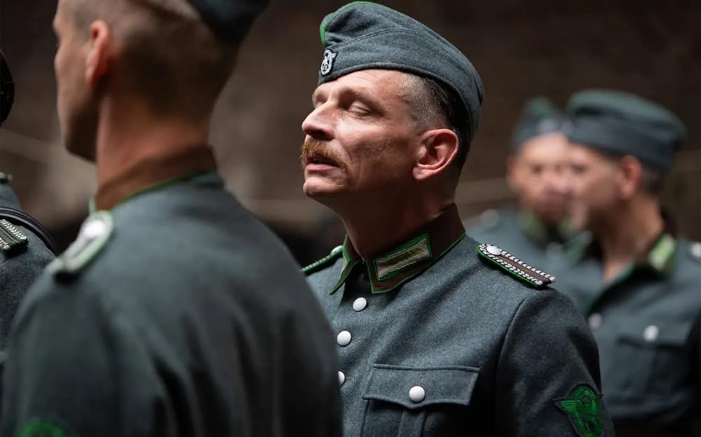 普通の人びと：彼らを駆り立てる狂気の画像