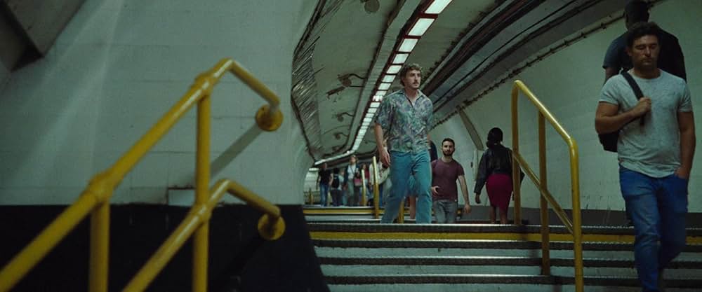 異人たちの画像