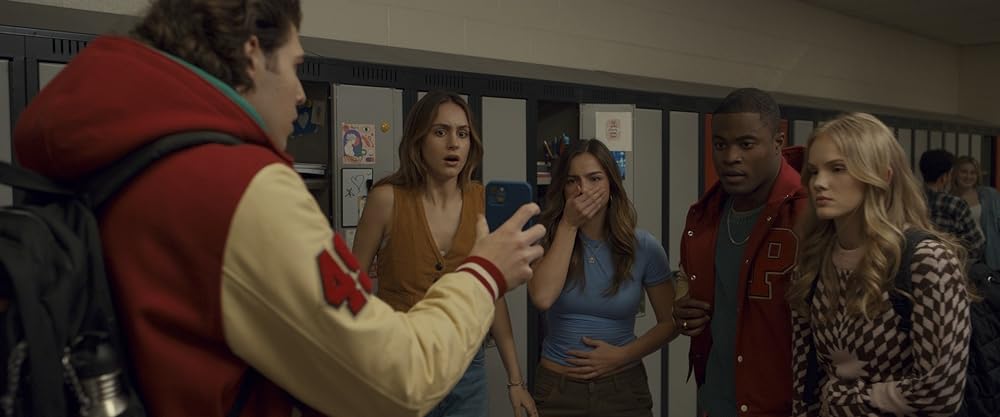 「サンクスギビング」アディソン・レイの画像