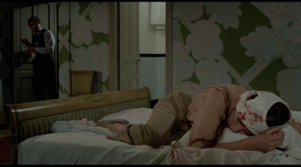 地に堕ちた愛の画像