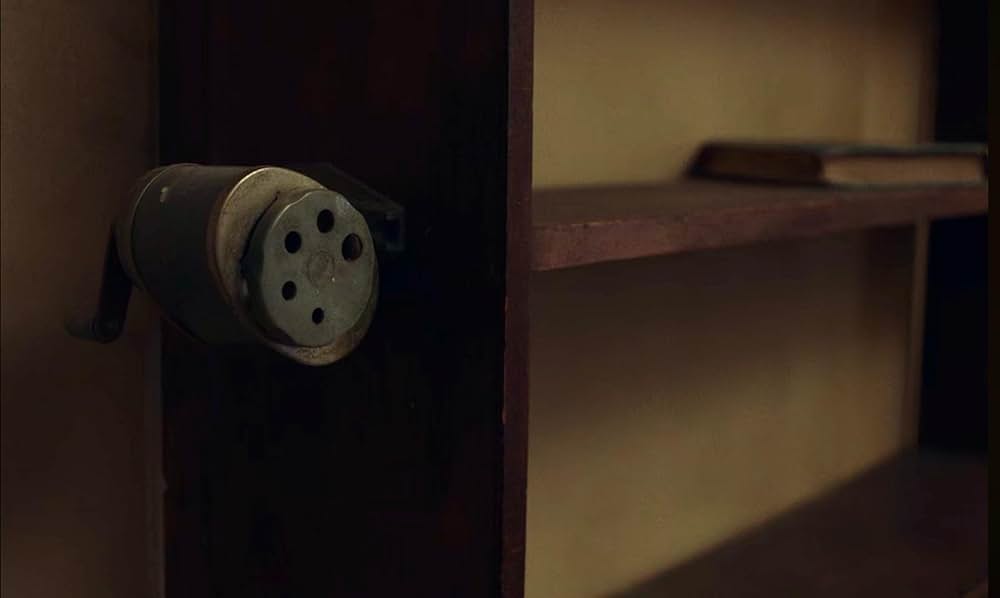 ホールドオーバーズ 置いてけぼりのホリディの画像