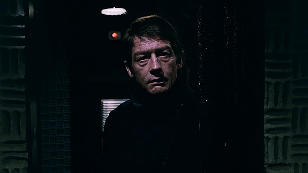 「バイオレント・サタデー」ジョン・ハートの画像