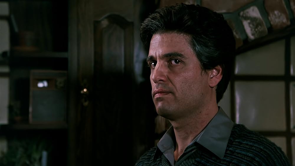 「バイオレント・サタデー」クリス・サランドンの画像