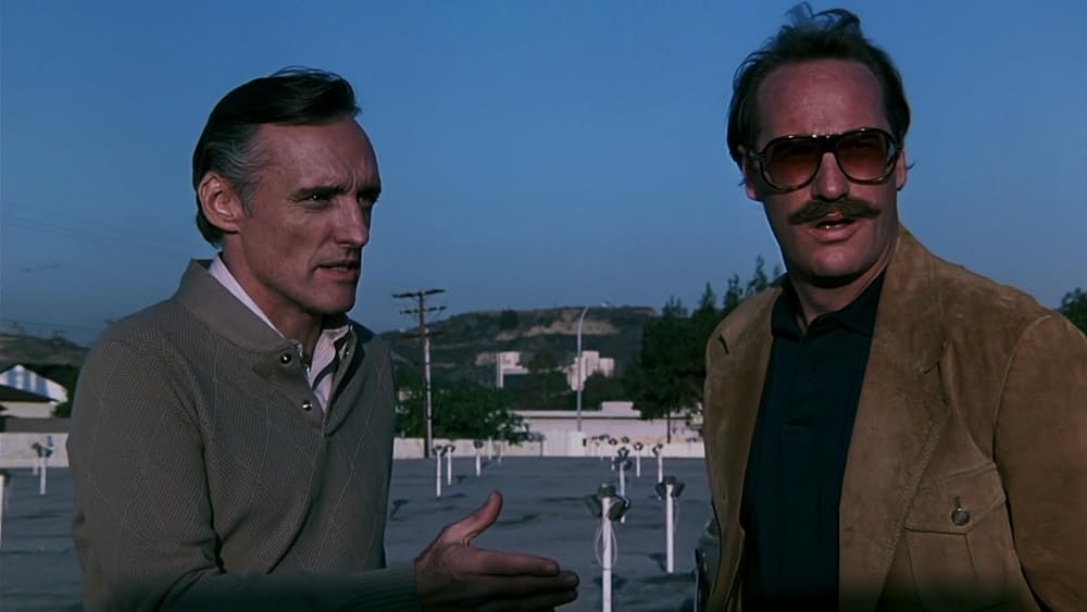 「バイオレント・サタデー」デニス・ホッパー & クレイグ・T・ネルソンの画像