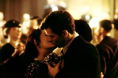 愛と哀しみの旅路の画像