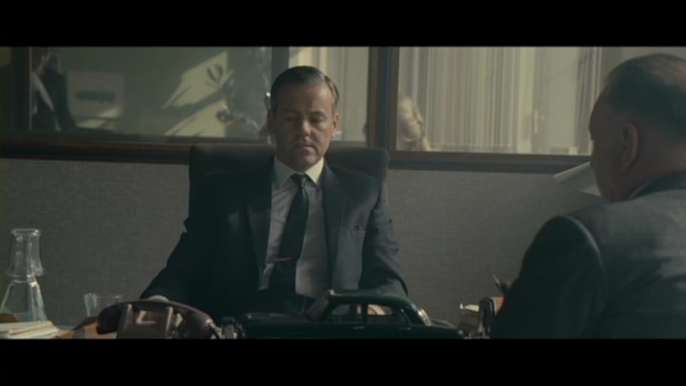 「ファクトリー・ウーマン」ルパート・グレイブスの画像