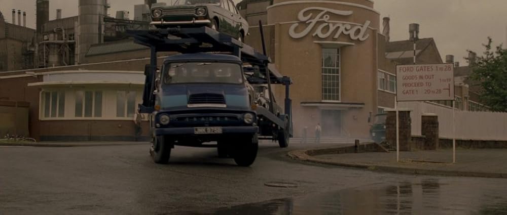 ファクトリー・ウーマンの画像