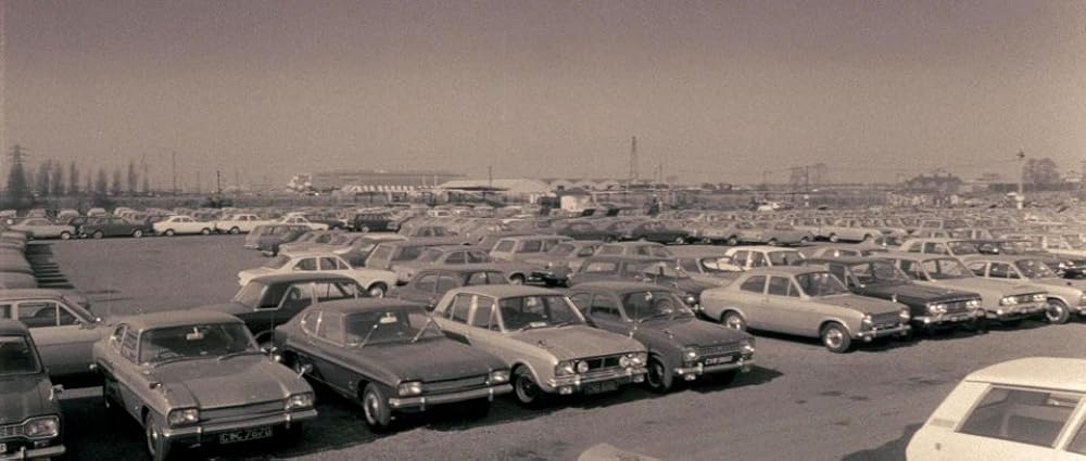 ファクトリー・ウーマンの画像