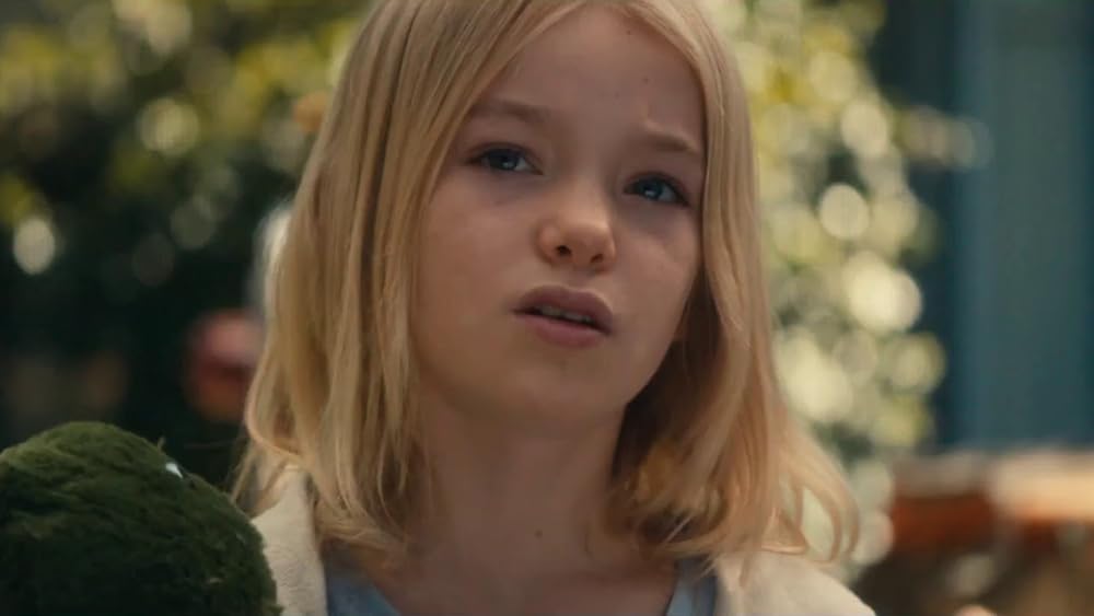 「ステファニー 死体と暮らす少女」シュリー・クルックスの画像