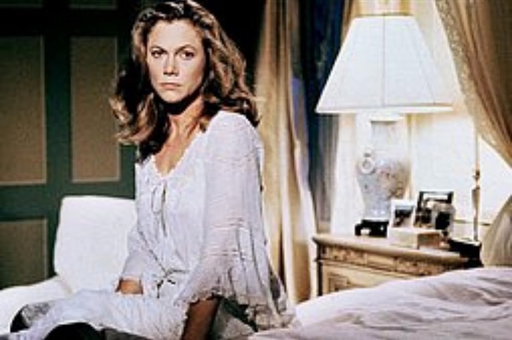 「ローズ家の戦争」キャスリーン・ターナーの画像