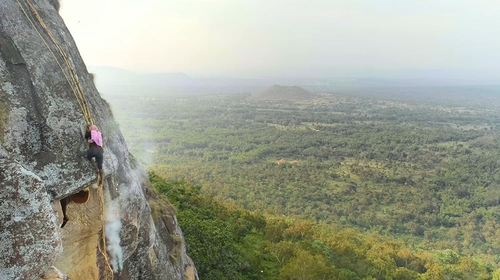 エレファント・ウィスパラー：聖なる象との絆の画像