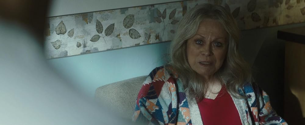 「ファーザー・スチュー 闘い続けた男」ジャッキー・ウィーバーの画像