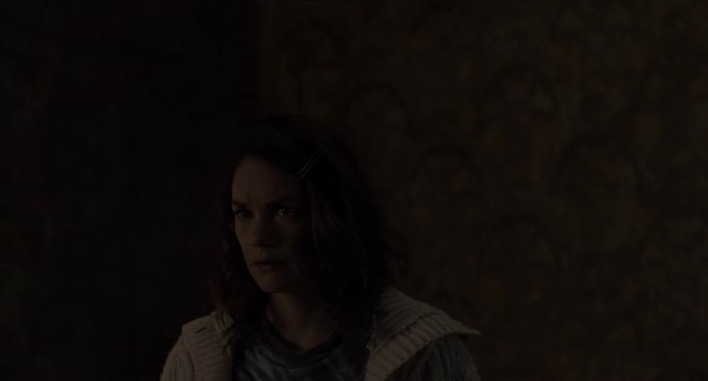 呪われし家に咲く一輪の花の画像