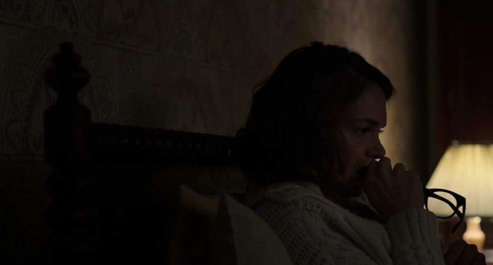 呪われし家に咲く一輪の花の画像