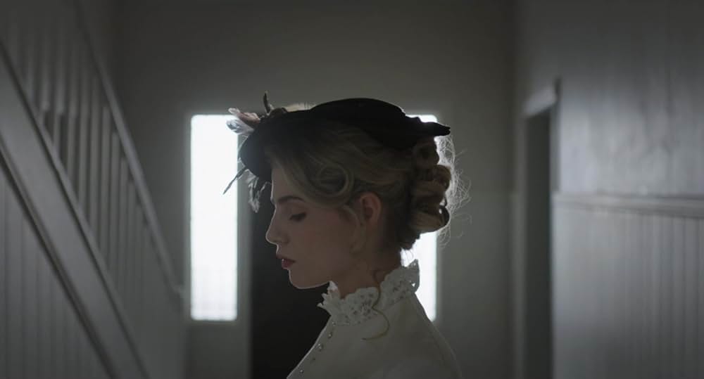 呪われし家に咲く一輪の花の画像