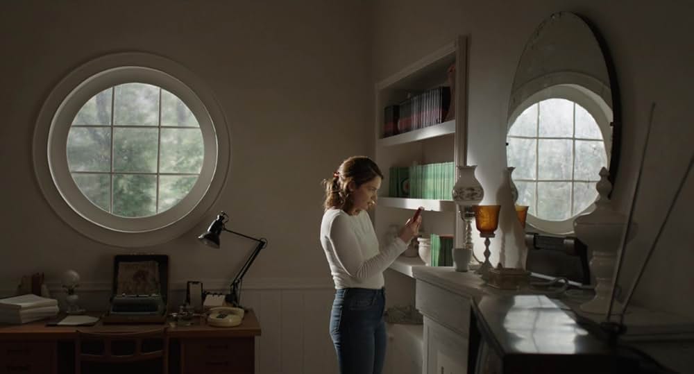 呪われし家に咲く一輪の花の画像