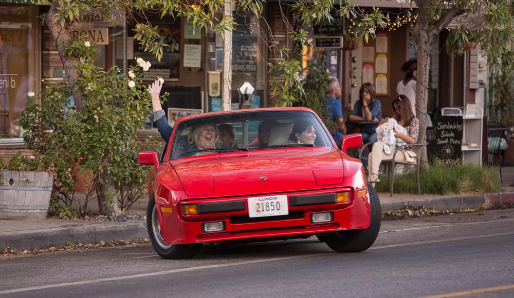 「ママたちのパーティーナイト」ケイティ・アセルトン & ブリジット・エバレットの画像