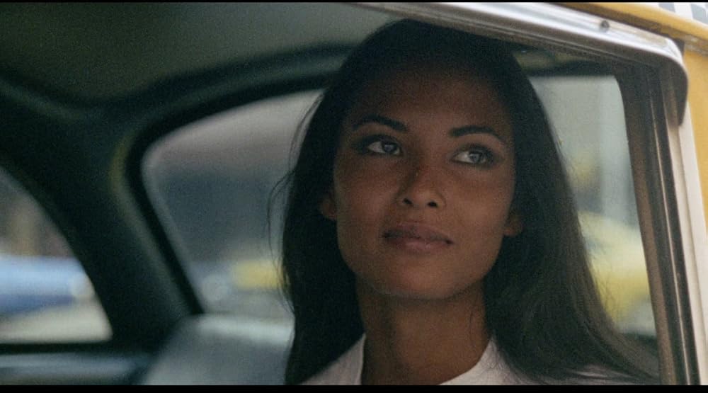 「猟奇変態地獄／アマゾンの腹裂き族」ラウラ・ジェムサーの画像