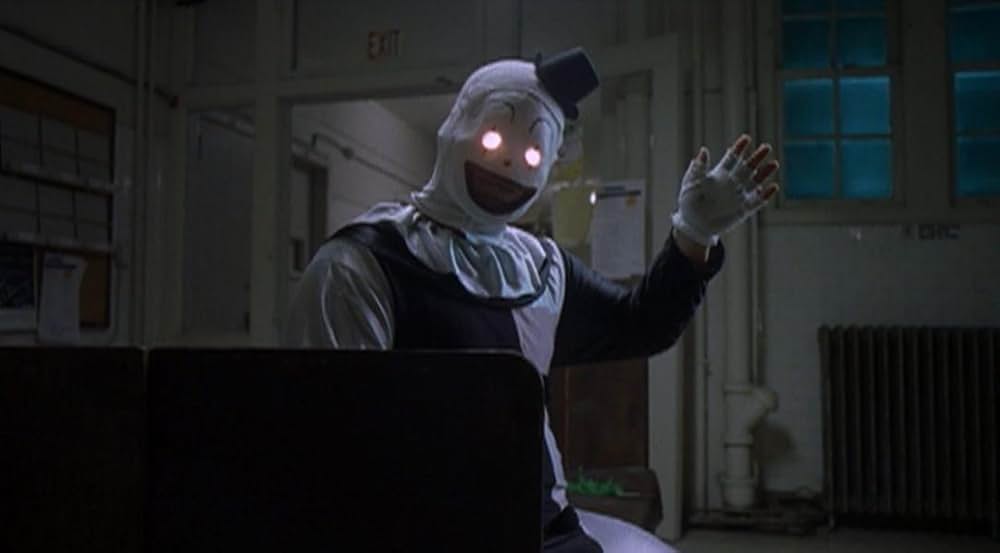 テリファー０の画像