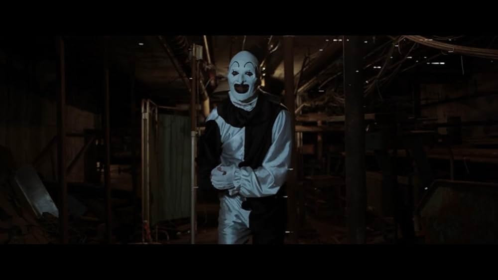 テリファー０の画像