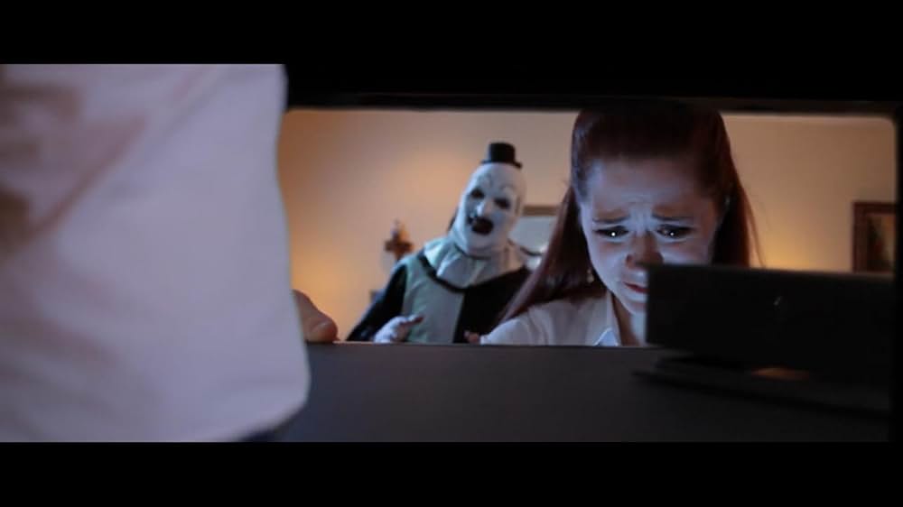 テリファー０の画像