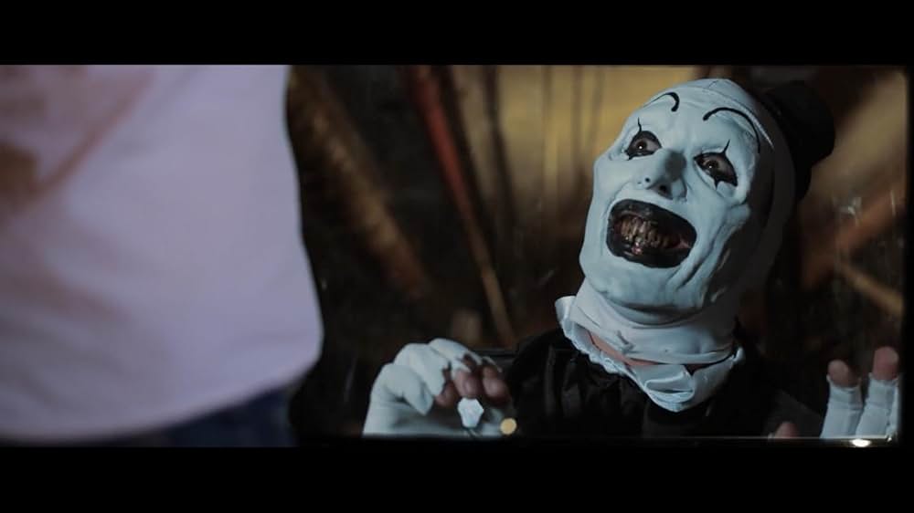 テリファー０の画像