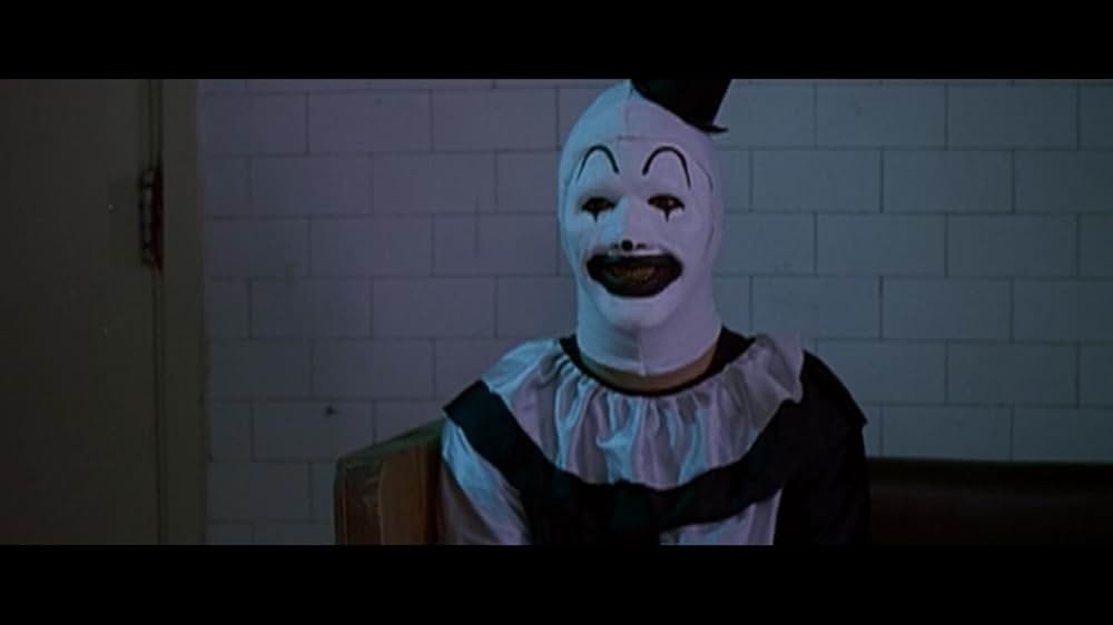 テリファー０の画像