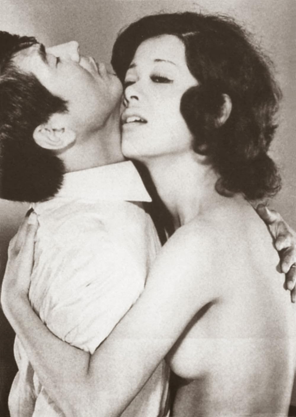 団地妻 昼下りの情事の画像