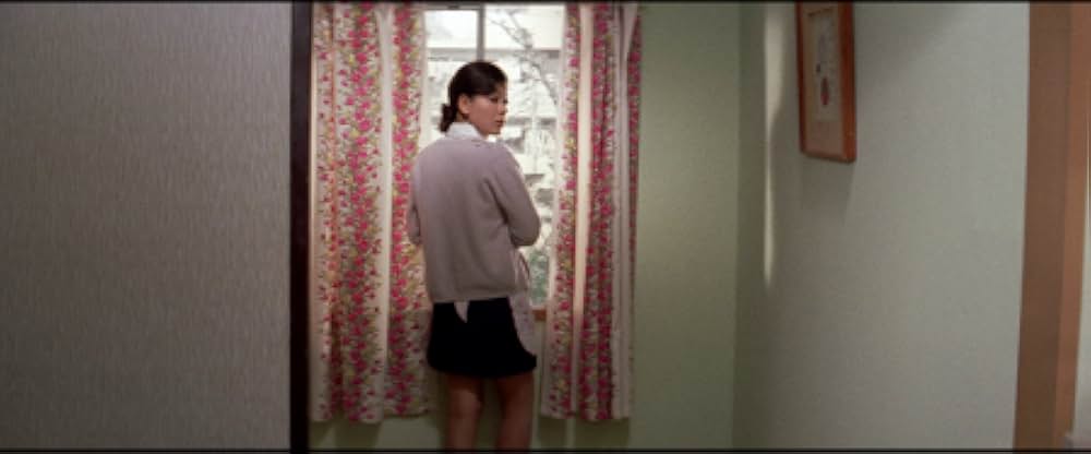 団地妻 昼下りの情事の画像