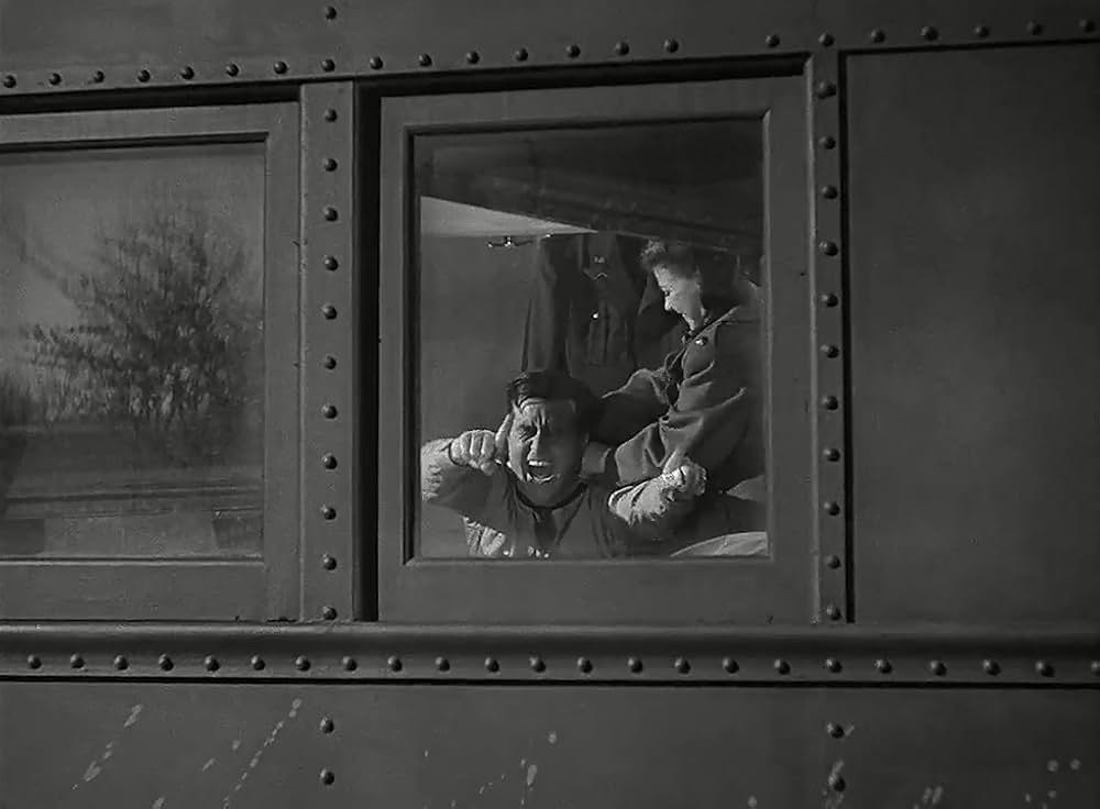 少佐と少女の画像