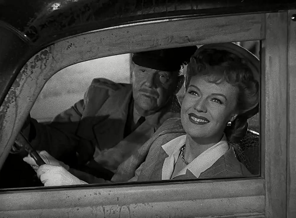 少佐と少女の画像