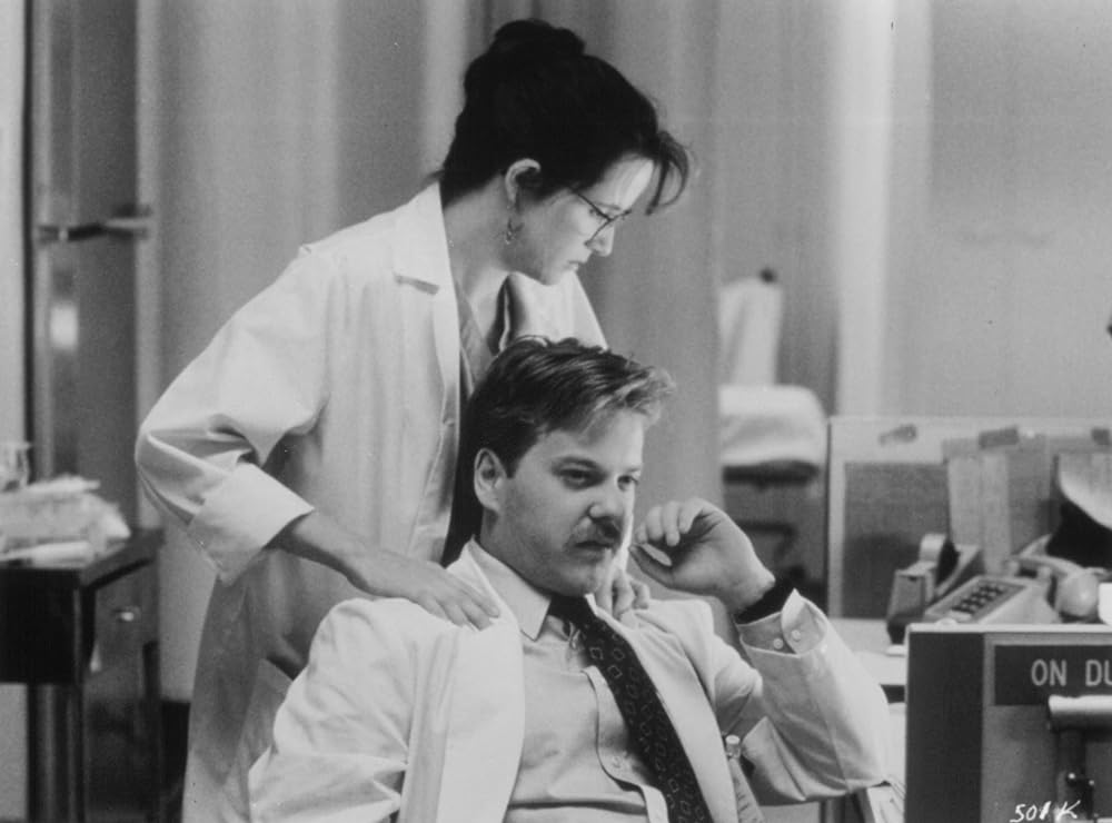 「ドク・ソルジャー／白い戦場」キーファー・サザーランド & リー・トンプソンの画像