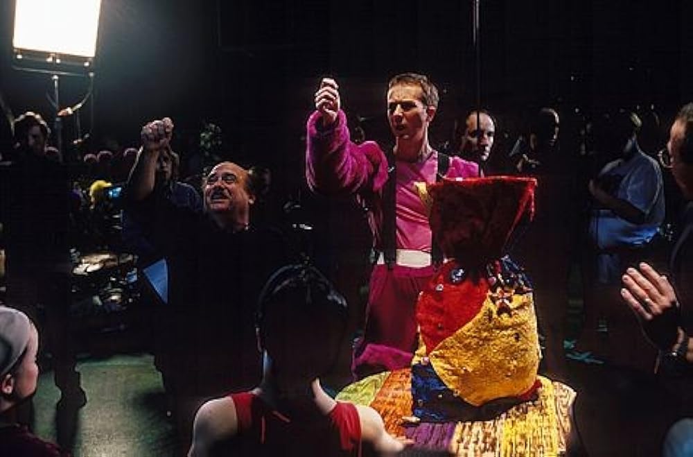 「デス・トゥ・スムーチー」ダニー・デビート & エドワード・ノートンの画像