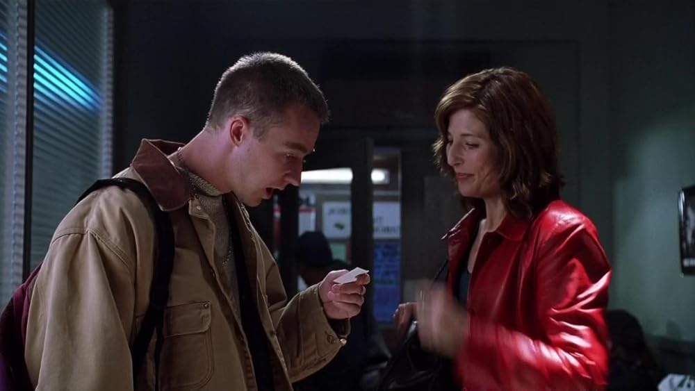 「デス・トゥ・スムーチー」キャサリン・キーナー & エドワード・ノートンの画像