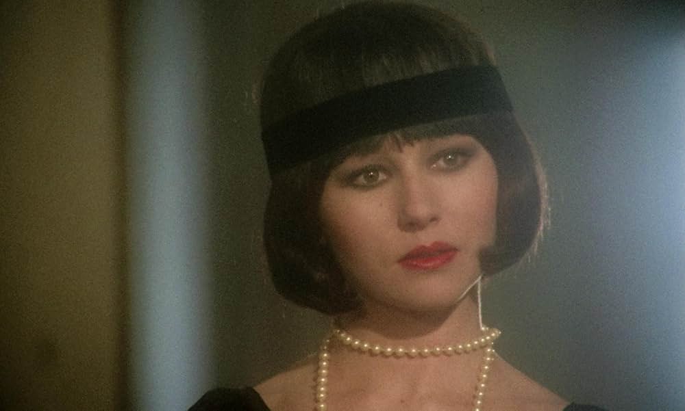 誘惑のオブセッション／白い肌の淫らな幻想の画像