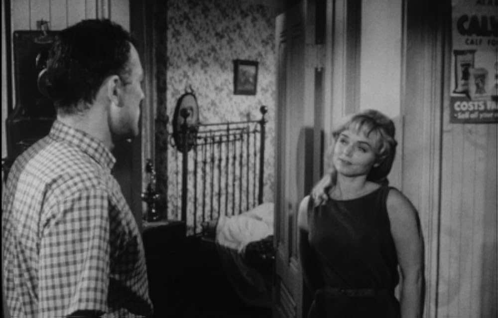 「吸血怪獣ヒルゴンの猛襲」Michael Emmet & Yvette Vickersの画像