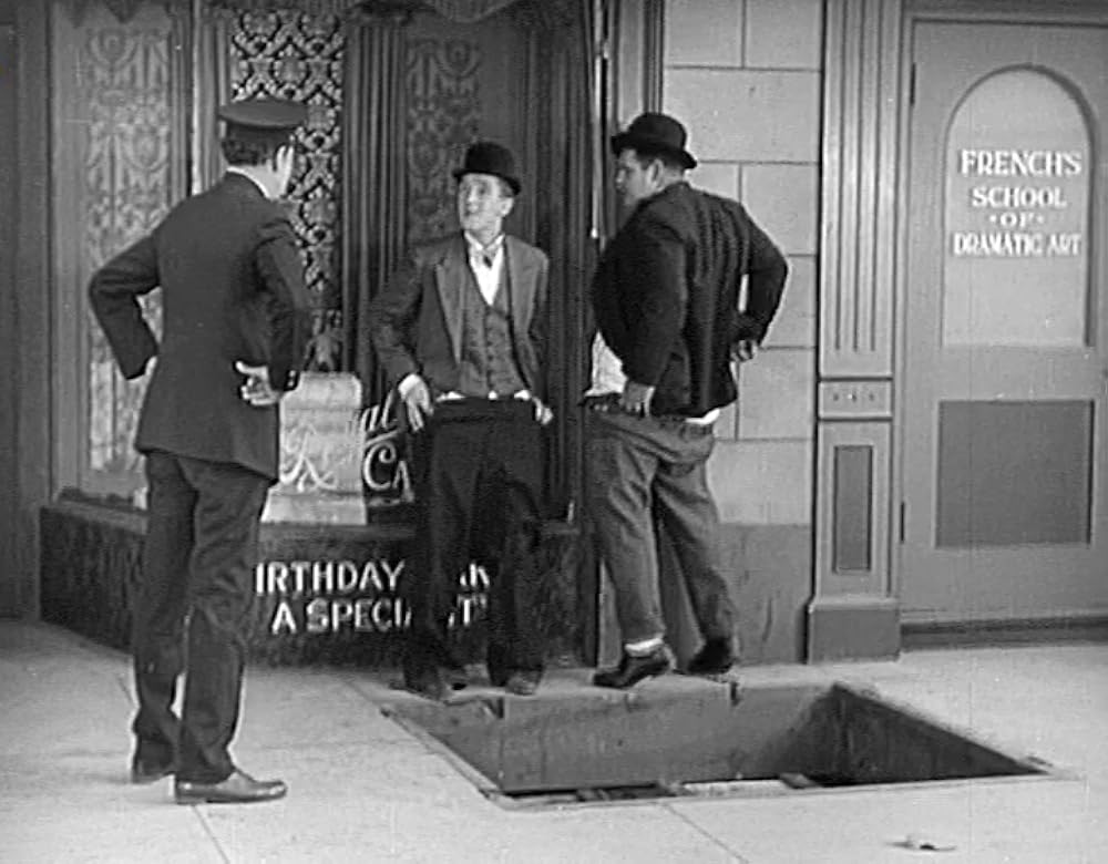 「極楽危機一髪」Oliver Hardy & スタン・ローレルの画像