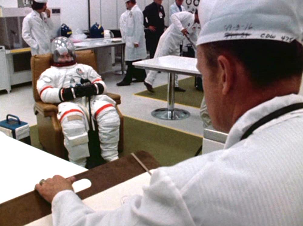 宇宙へのフロンティアの画像