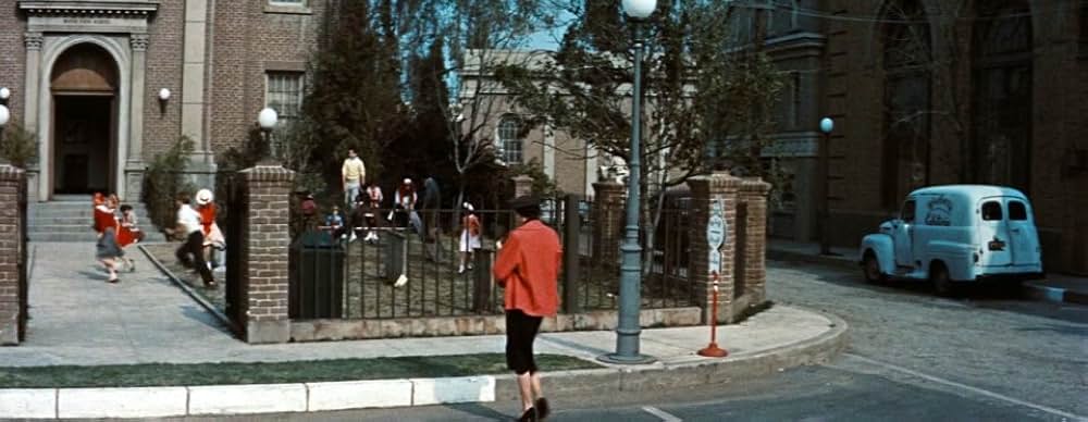 ビガー・ザン・ライフ 黒の報酬の画像