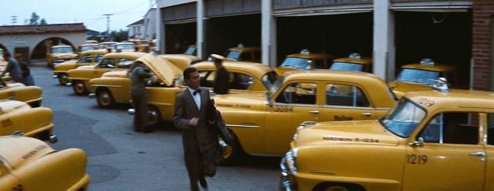 ビガー・ザン・ライフ 黒の報酬の画像