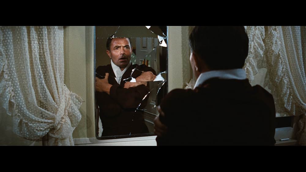 ビガー・ザン・ライフ 黒の報酬の画像