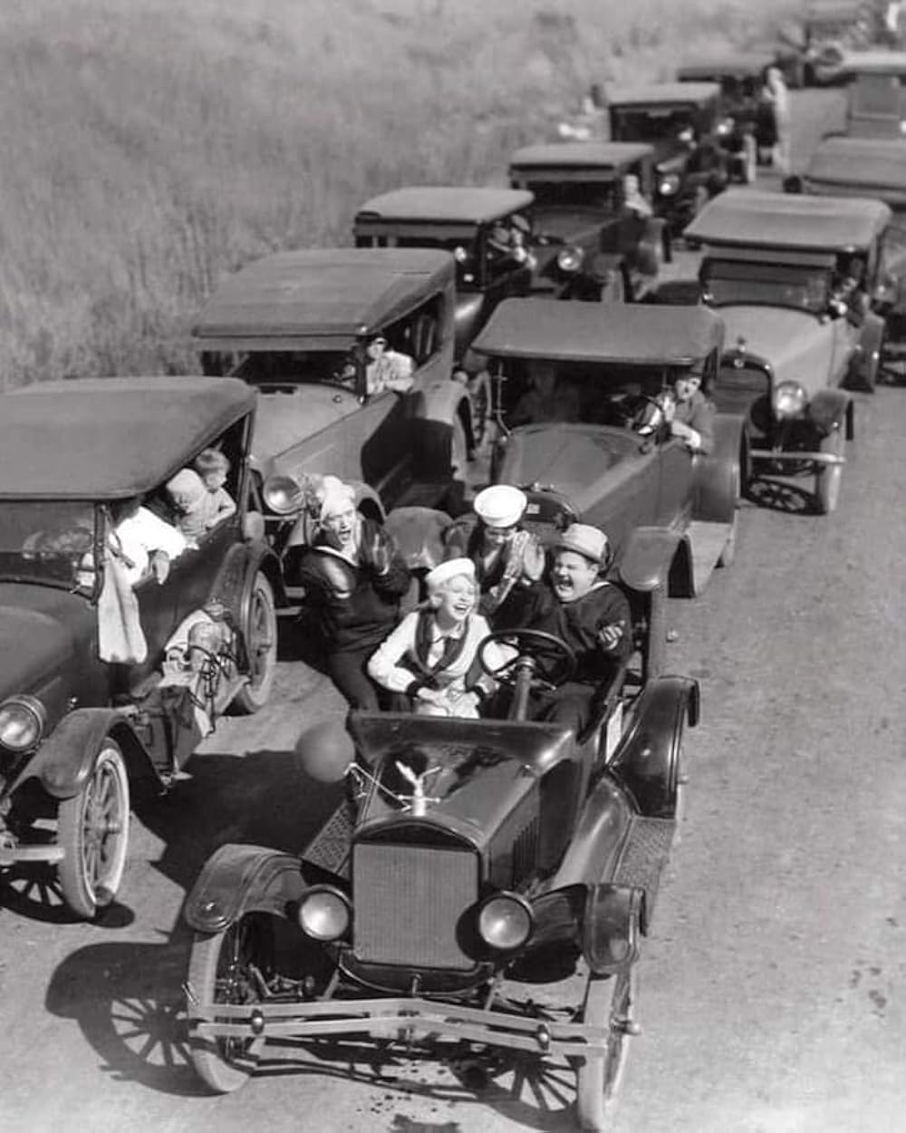 「極楽交通渋滞」Oliver Hardy & Ruby Blaine & Thelma Hill & スタン・ローレルの画像