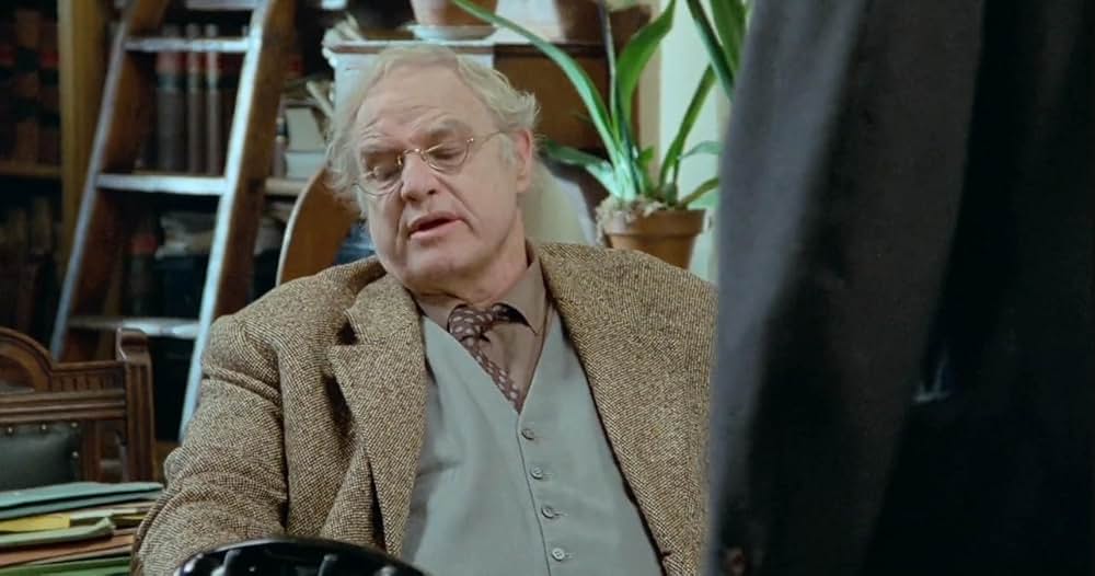 白く渇いた季節の画像