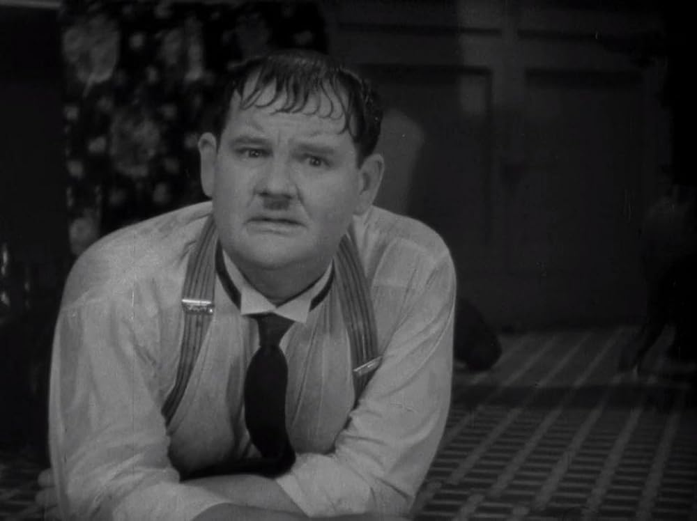 「極楽兵隊さん」Oliver Hardyの画像