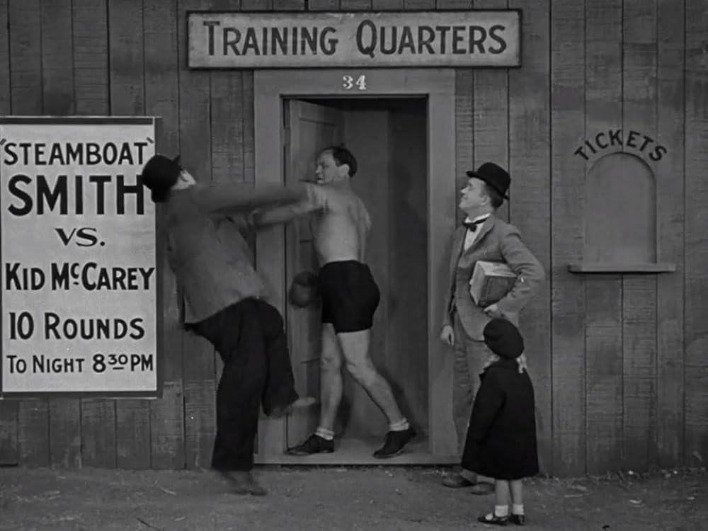 「極楽兵隊さん」Oliver Hardy & スタン・ローレル & Jacquie Lynの画像