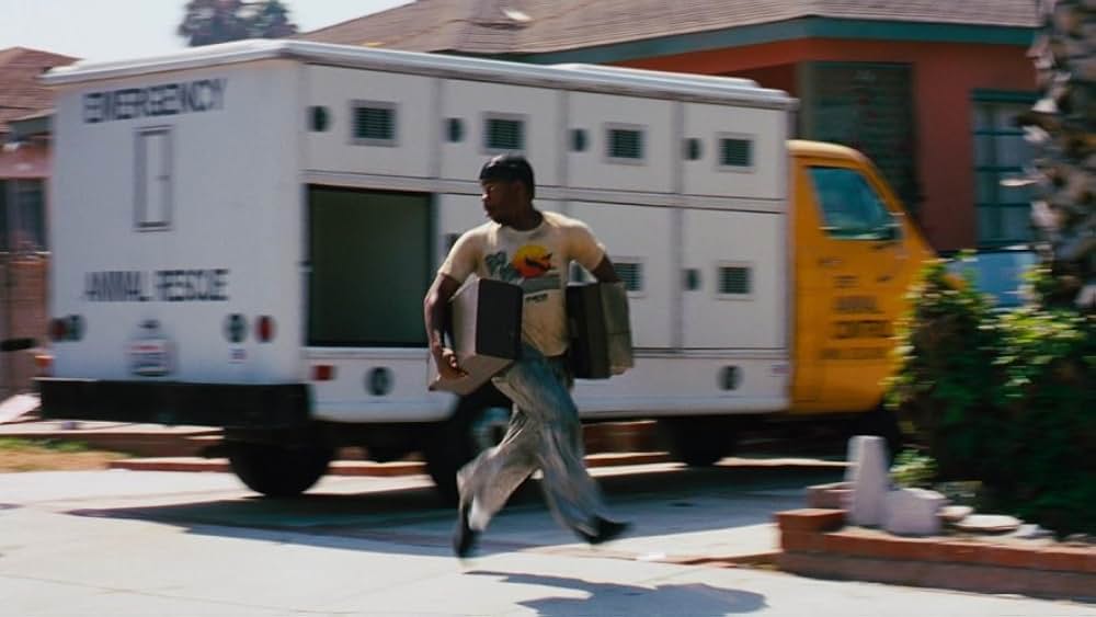 フライデイの画像