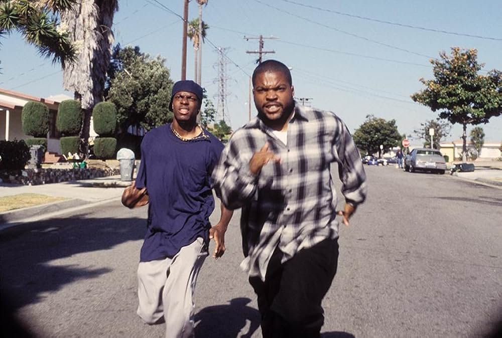 フライデイの画像