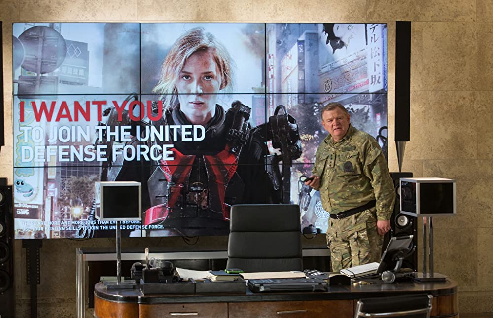 「オール・ユー・ニード・イズ・キル」ブレンダン・グリーソン & エミリー・ブラントの画像