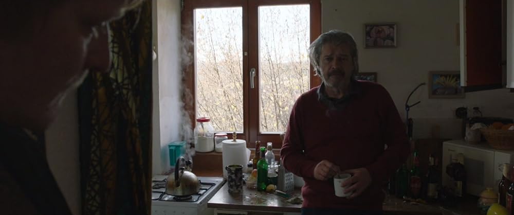 エマ 晒された裸体の画像